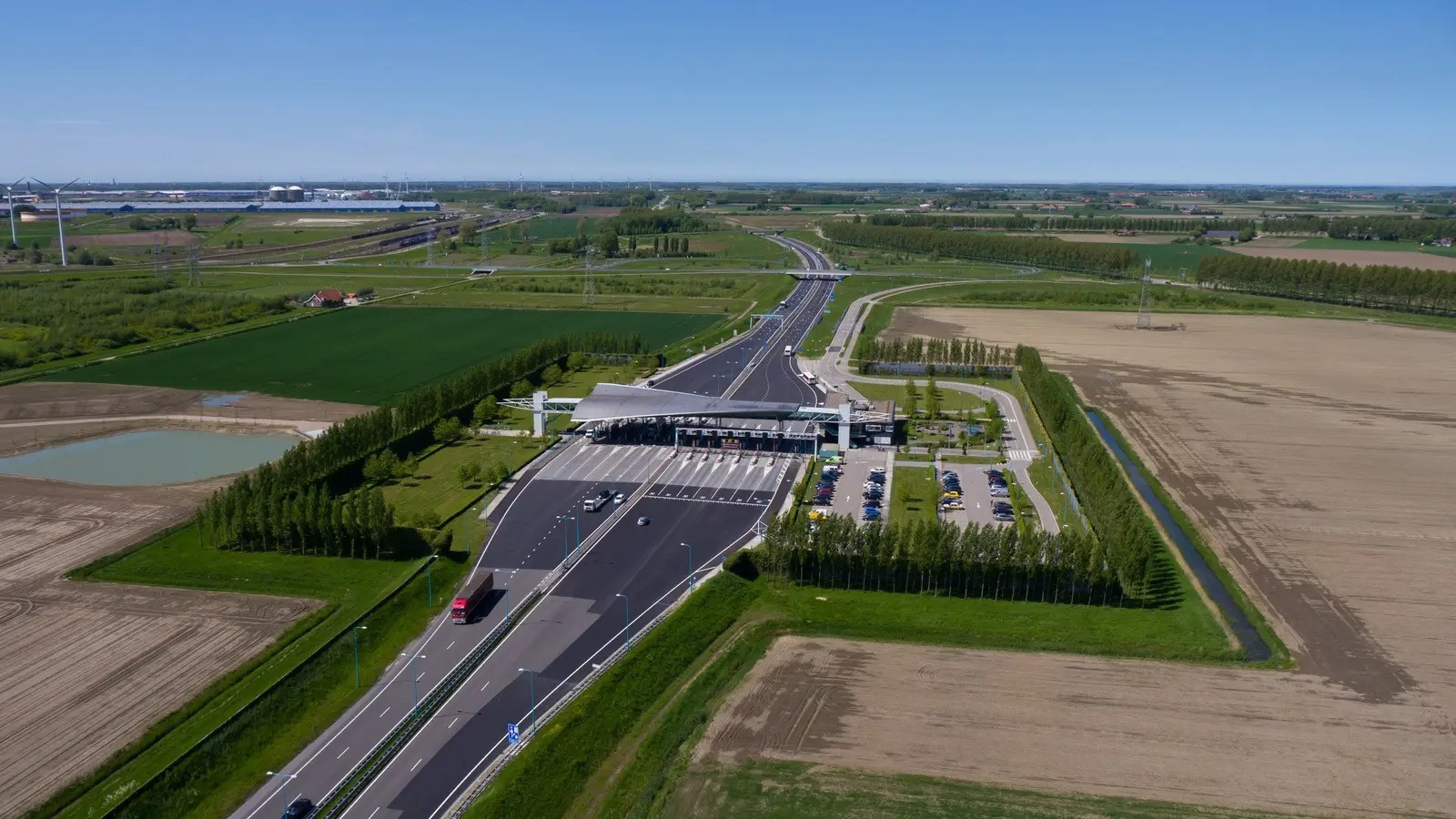 Westerscheldetunnel-jpg